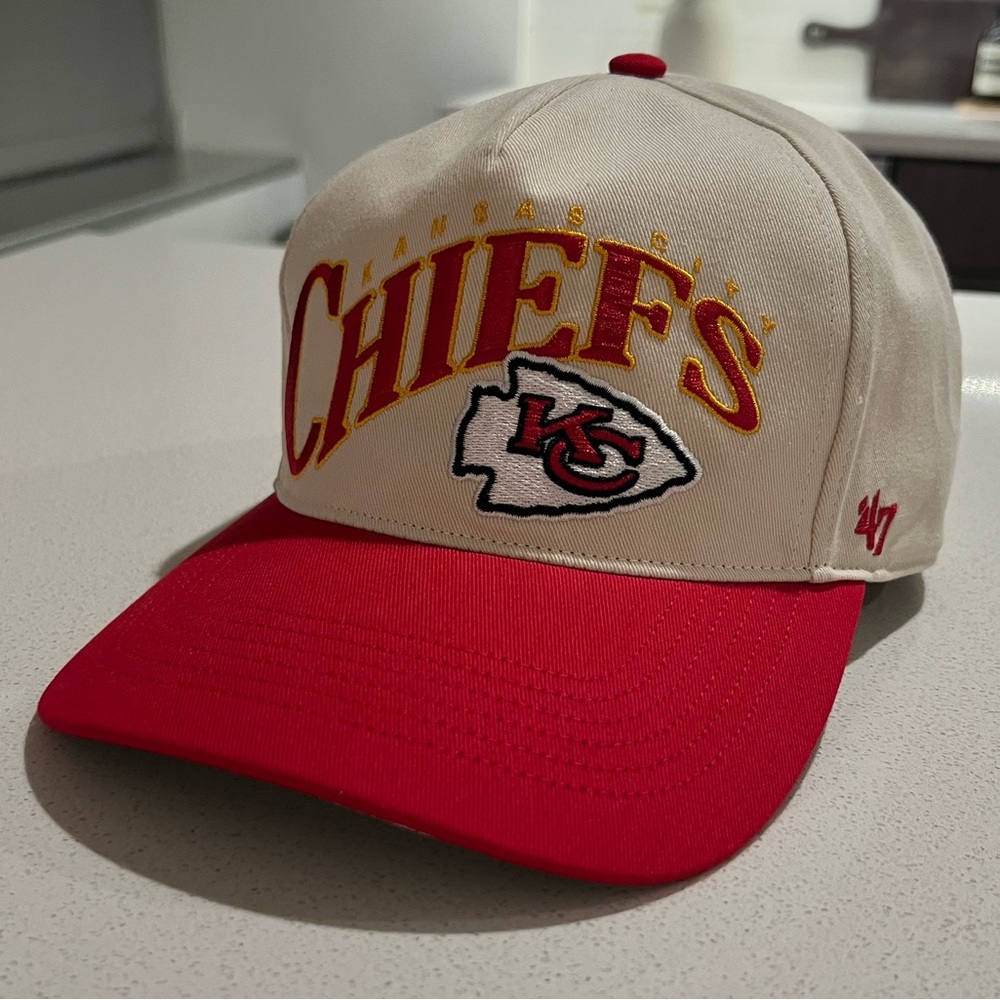 Kansas City Chiefs '47 Khaki/Red Wave Hitch Adjustable Hat